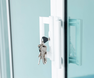 Puerta Corredera de Cristal en un portal de pisos